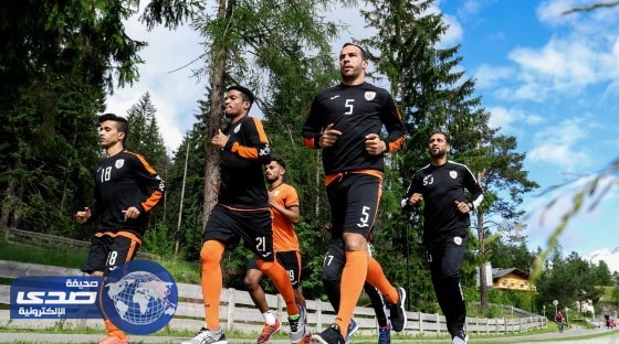 الأمطار تنقل تدريبات الشباب للصالة الرياضية