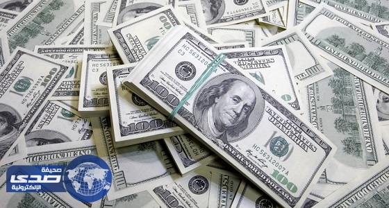 الدولار يواصل الهبوط متأثراً بالتوترات السياسية في أمريكا