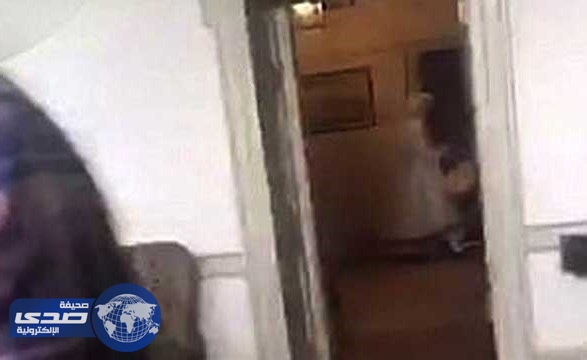 بالفيديو.. شبح خادمة من القرن الـ 18 يُثير الذعر داخل قصر تريون