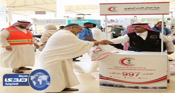 هيئة الهلال الاحمر تستقبل حجاج بيت الله بالهدايا