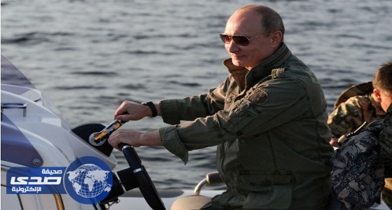 شاهد ” بوتين ” في رحلة بحرية بصحبة وزير الدفاع الروسي