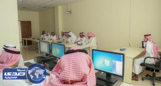 محافظ وادي الدواسر يفتتح مركزاً للتدريب بمقر المحافظة
