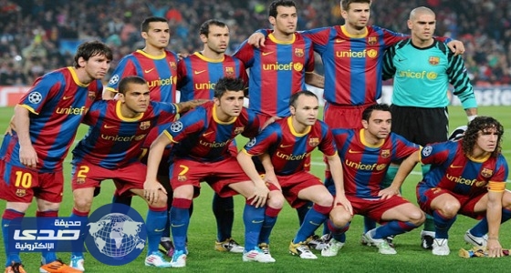 لاعبو برشلونة يقفون دقيقة حدادا على أرواح ضحايا الحادث الإرهابي