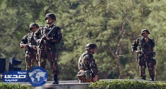 الجيش الجزائري يدمر مخابئ للإرهابيين ويوقف مهربين
