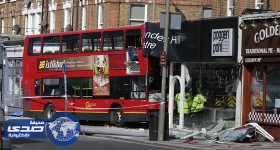 إصابات في اصطدام حافلة بمبنى جنوب لندن