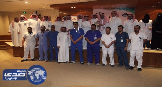 مدير صحة الرياض يكرّم المشاركين في برنامج ” اداء الصحة “