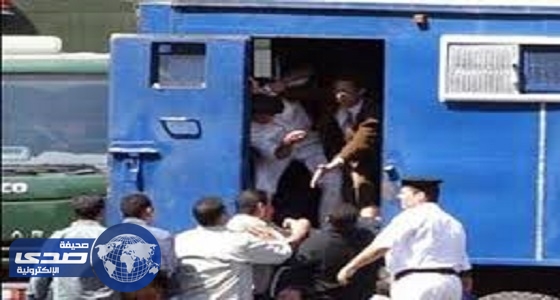 هروب 6 متهمين في قضايا إرهاب من سيارة الترحيلات بمصر