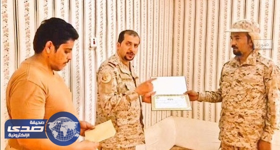 بالفيديو.. قناص من أبطال الحد الجنوبي يوقف محاولة اختراق للحدود