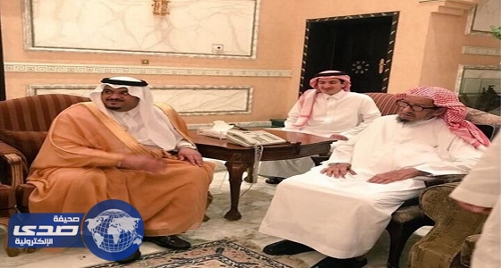 بالصور.. أمير الرياض بالنيابة يزور الشيخ الشثري