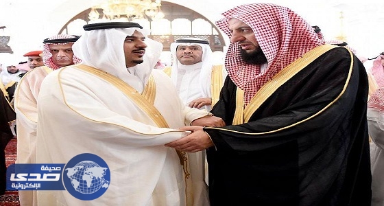 ⁠⁠⁠⁠⁠أمير الرياض يعزي أسرة ” عبدالمحسن آل الشيخ “