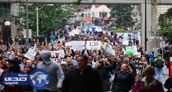احتجاجات في دالاس ضد النازية الجديدة