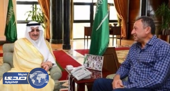 الخطيب يغادر تبوك بعد متابعة الدورة الودية