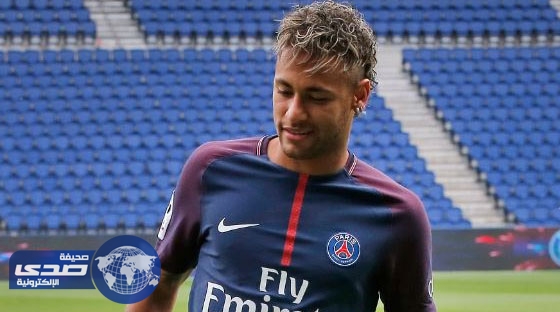 نيمار بقميص باريس سان جيرمان