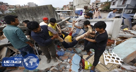 مقتل شخصين جراء انهيار جبل ضخم من القمامة في الهند