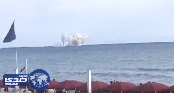 بالفيديو.. سقوط طائرة حربية إيطالية في البحر