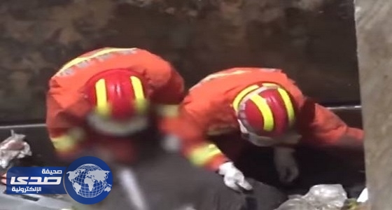 بالفيديو.. لحظة مصرع عامل أسفل جبل قمامة