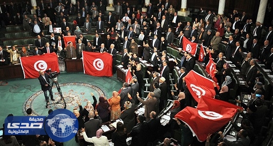 مناقشة قانون جديد في البرلمان التونسي تثير الفوضي