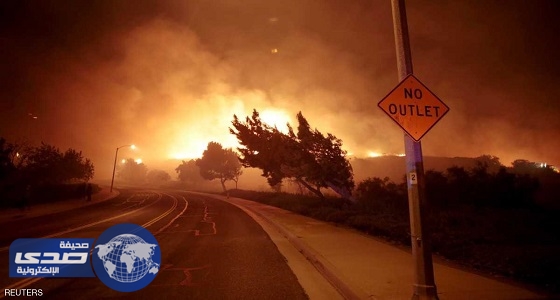 حرائق تجتاح كاليفورنيا وتجبر 1500 شخص على الفرار