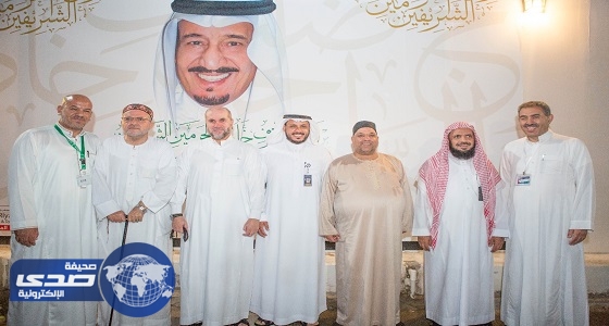 بالصور .. وزير الأوقاف الفلسطيني يطمئن على ” ضيوف خادم الحرمين الشريفين “