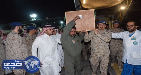 بالصور.. وصول جثمان الشهيد المقدم الطيار الركن مهنا بن سعد البيز
