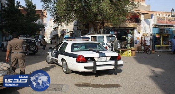⁠⁠⁠⁠⁠تفاصيل محاولة رجل أمن إركاب فتاة كاشفة الرأس سيارة الشرطة في جدة