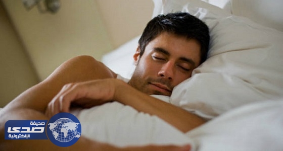 تمتع بنوم هاديء وأنت قابض على معصم يدك