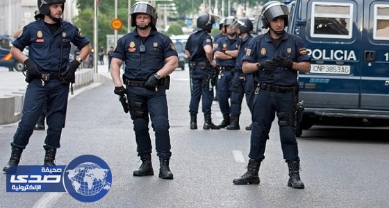الشرطة الإسبانية تخلي كنيسة في برشلونة ضمن عملية لمكافحة الإرهاب