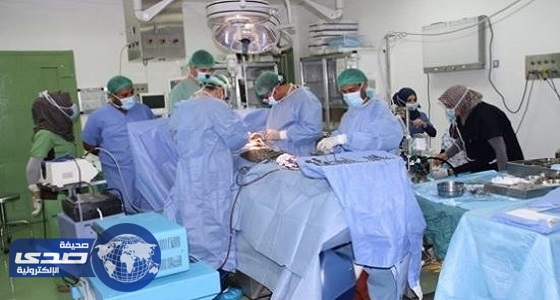 فريق طبي يزيل ورمًا سرطانيًا لمريض ستيني بمستشفى الملك فهد