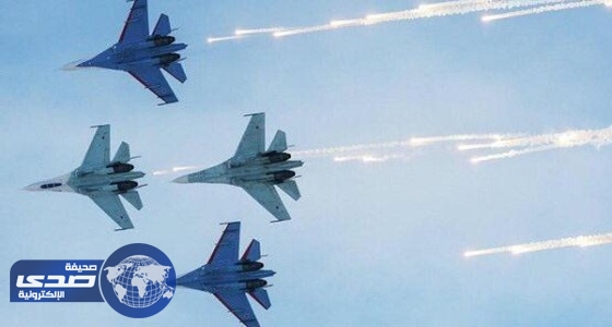 طائرات روسية تستهدف مواقع قرب ثكنات الجيش الحر في البادية بمواد سامة