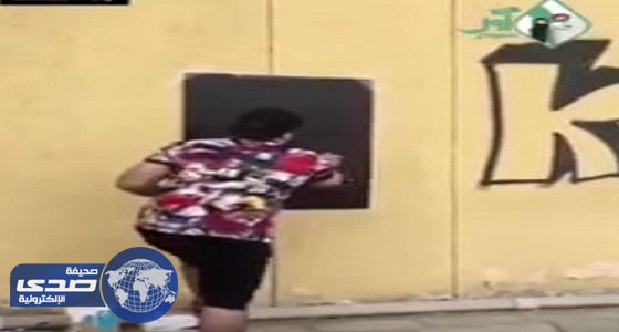 بالفيديو.. مواطن يرسم ” المولد ” بالمقلوب احتفاءً بهدفه المونديالي