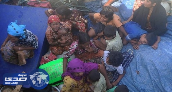 وقف توزيع المساعدات الغذائية عقب الهجمات المميتة ضد مسلمي الروهينجا