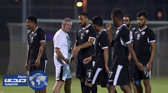 نويل يقود تدريبات الشباب استعدادا للاتفاق