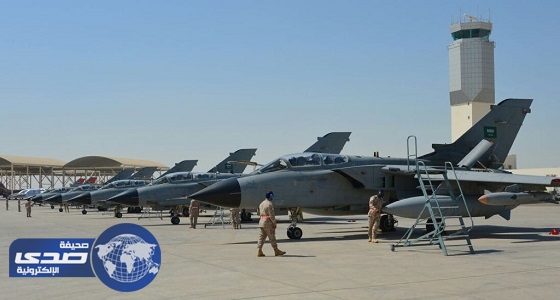 بالصور.. الطائرات السعودية تصل لقاعدة &#8221; الظفرة &#8221; للمشاركة بتمرين &#8221; الحرب الجوي الصاروخي &#8220;