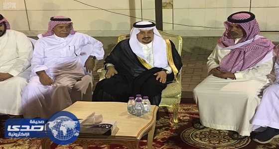 صور.. الأمير فيصل بن بندر يقدم العزاء لأسرة الفريق المطيري