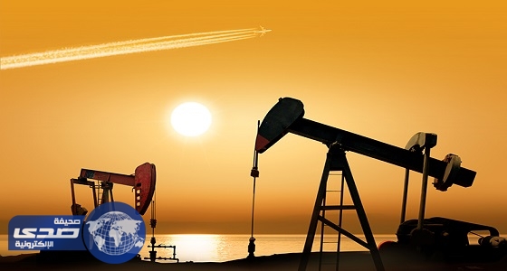 أسعار النفط ترتفع نحو 2% عند التسوية