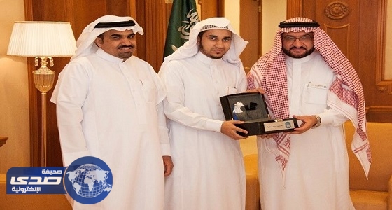 مدير جامعة طيبة يهنئ الفائز بجائزة القرآن الكريم الأوروبية