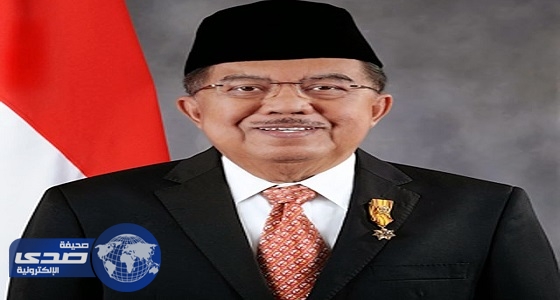 نائب رئيس إندونيسيا يؤدي مناسك العمرة