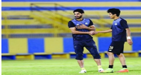 نزاعات الجبرين والعنزي ومانويل تضع النصر في ورطة