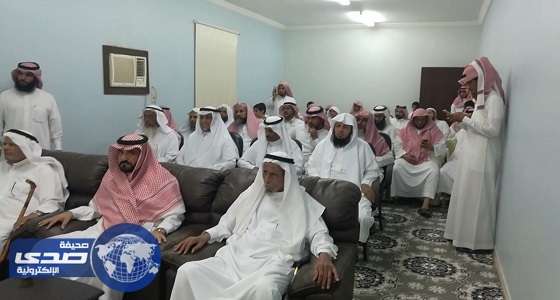 محافظ الحجرة يدشن مشروع الحفاظ بجمعية تحفيظ القران