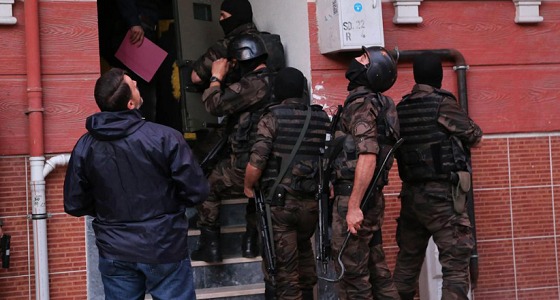 الشرطة التركية تعتقل 121 موظفا سابقا في وزارة الخارجية