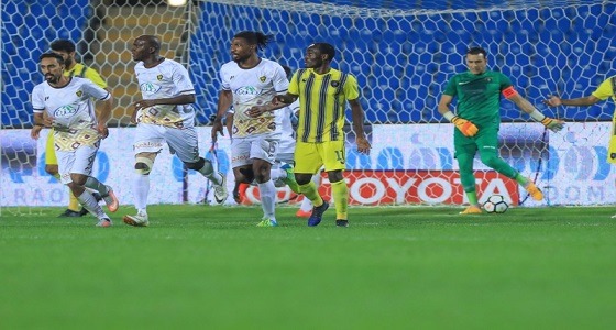 عصام الحضري يتعرض لحادث سير مروع