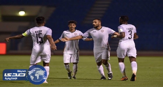 الرائد يستضيف الشباب في مباراة صعبة للهروب من شبح الهبوط