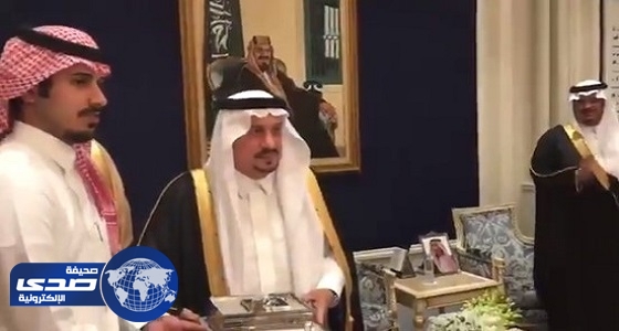 بالفيديو.. منقذ محطة الوقود يكشف عن هدية أمير الرياض له