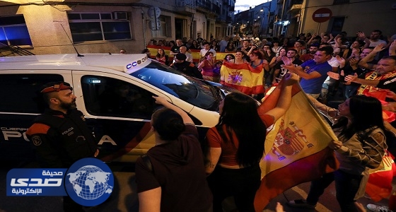 بالصور.. 700 ألف كتالوني يتظاهرون ببرشلونة تنديدا بعنف الشرطة الإسبانية