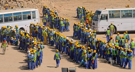 هيومن رايتس ووتش تجدد مطالبتها قطر بتنفيذ تعهداتها لضمان حقوق العمال