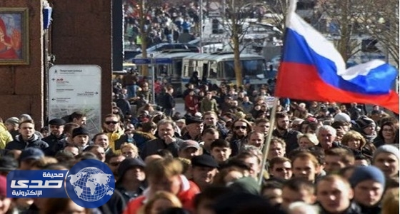 الروس &#8221; يعايدون &#8221; بوتين بمسيرات تطالب برحيله