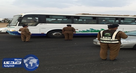 بالصور..مرور ينبع تضبط مخالفات في مركبات نقل الطالبات والمعلمات