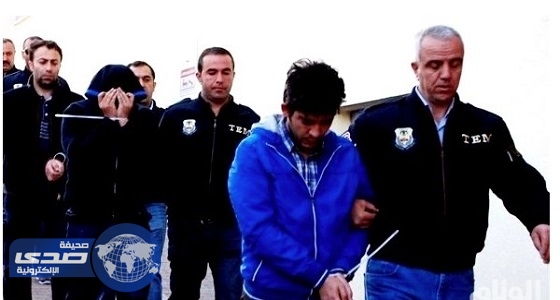 السلطات التركية تعتقل 25 عسكرياً بتهمة الانتماء لجماعة جولن