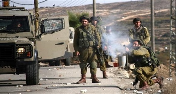 قوات الاحتلال تقتل فلسطينيا بزعم محاولته دهس إسرائيليين