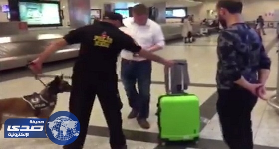 تركيا تفتش حقائب مسافرين من ألمانيا بالكلاب البوليسية